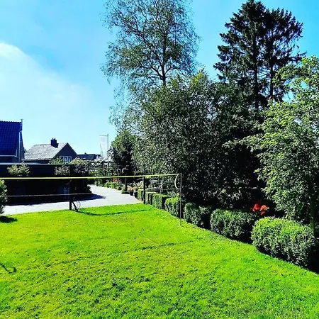 Holiday House in garden setting-2